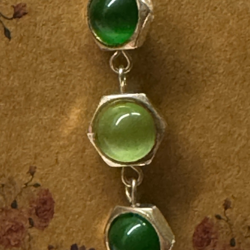 Elegant Green Cats Eye and Siver Hexagon  Earrings 2/$22 - Picture 4 of 4